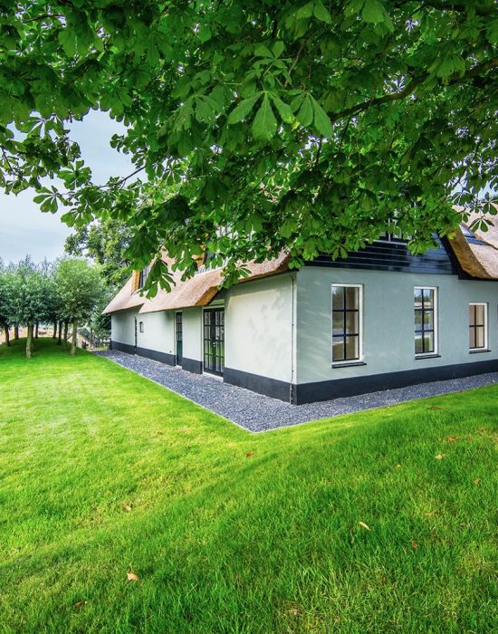 Tuin Vriezekoop achter